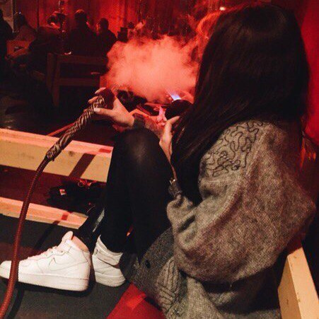 Стоковые видео по запросу Hookah smoke