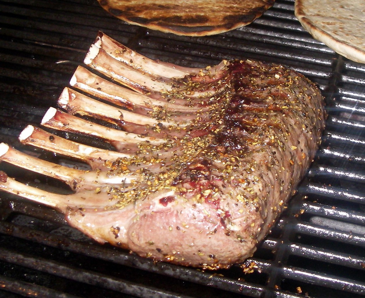 Грудинка свиная на мангале на решетке рецепт с фото