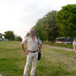 shase, 64 , 