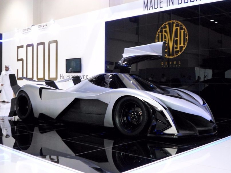 Devel sixteen машина
