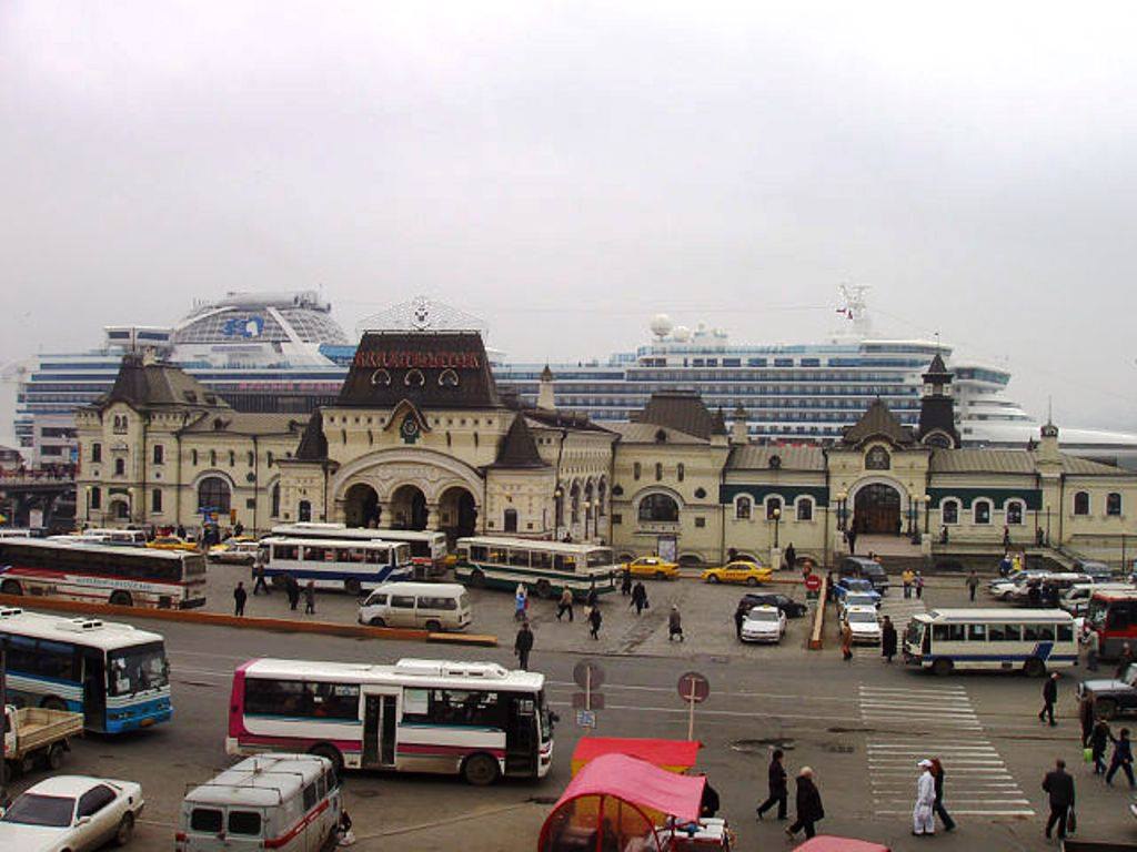 Жд вокзал в владивостоке фото