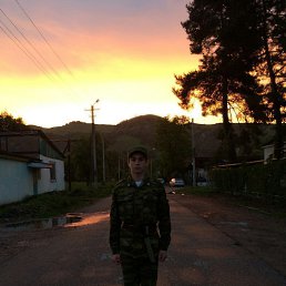Виктор, 22 года, Новокубанск