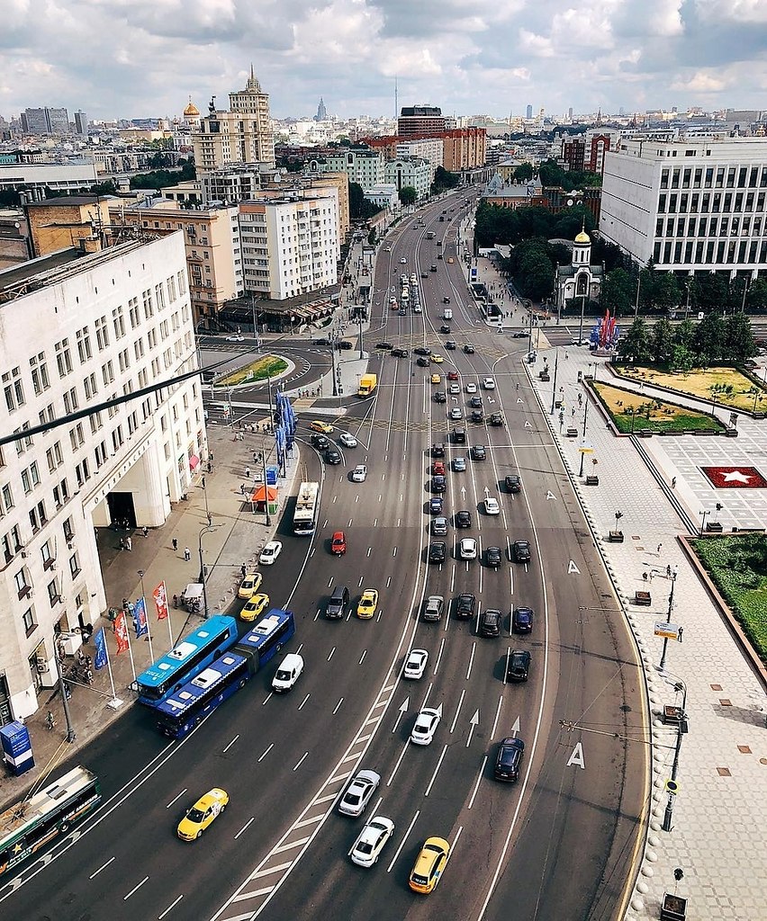 Широкая улица. Большая Якиманка. Ул большая Якиманка Москва. Якиманка район Москвы. Большая Якиманка 25.