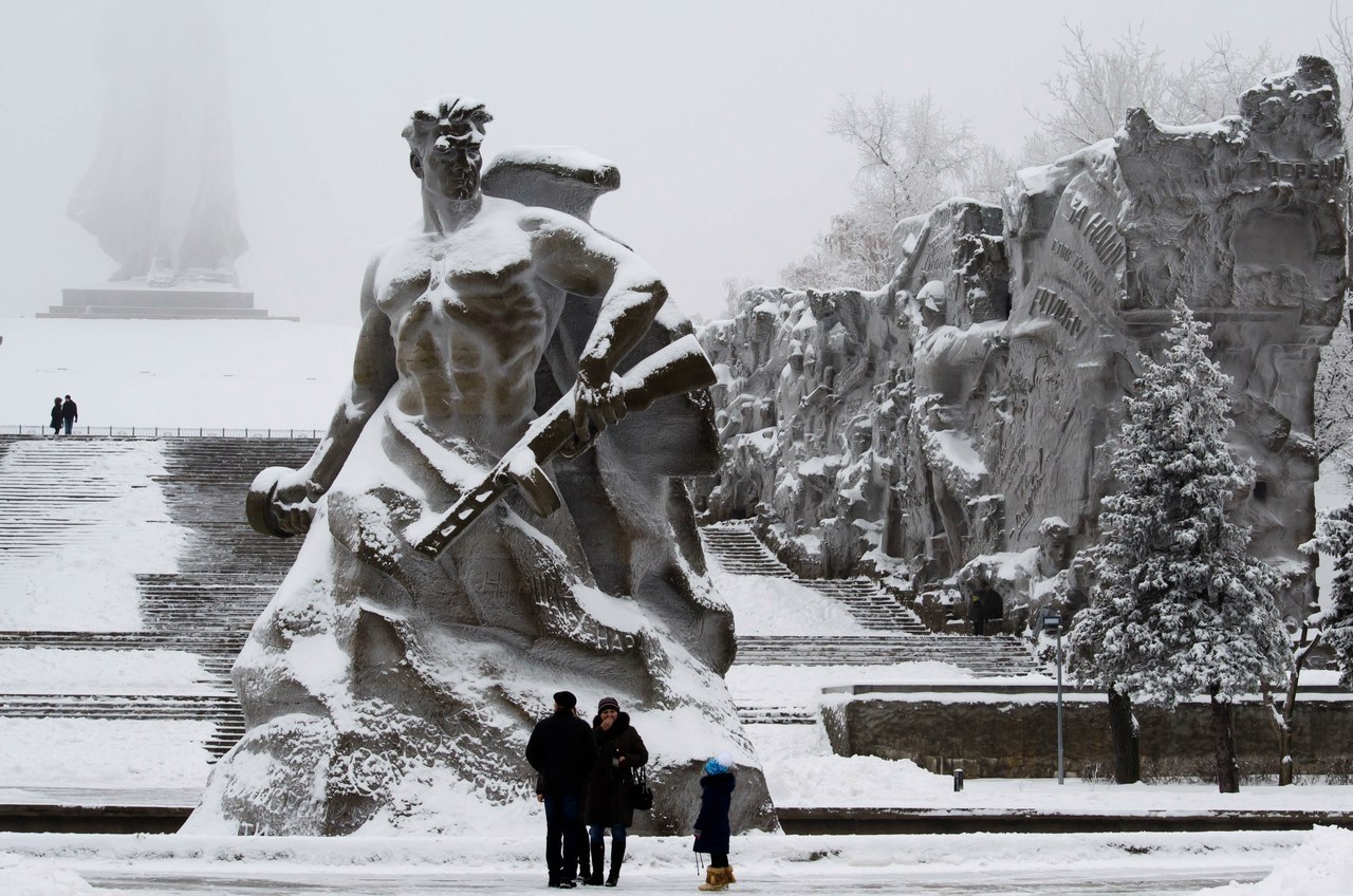 Мамаев курган зимой фото