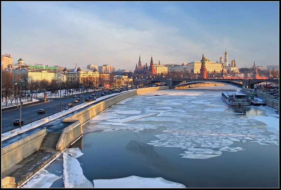 Москва в апреле