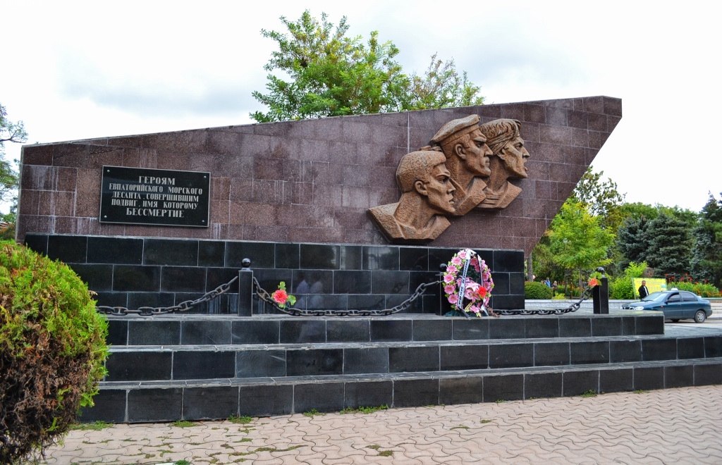 Памятники вов в симферополе фото