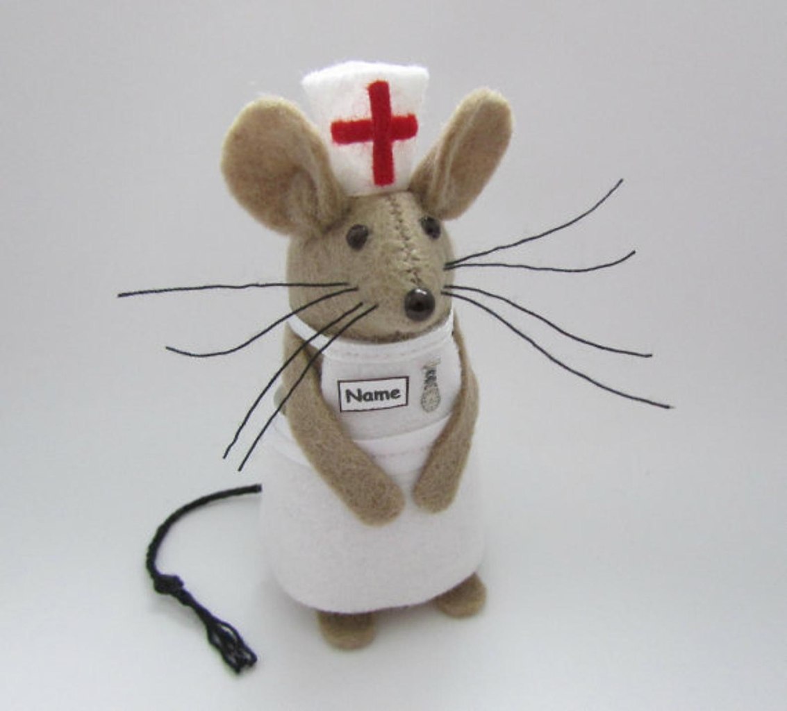 Мышь врач