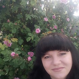 Lena, 41 , 