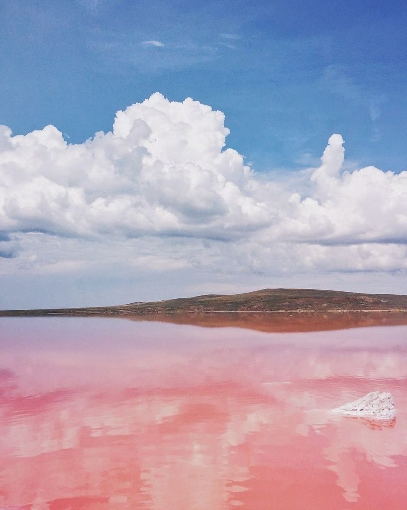 Опукский заповедник розовое озеро
