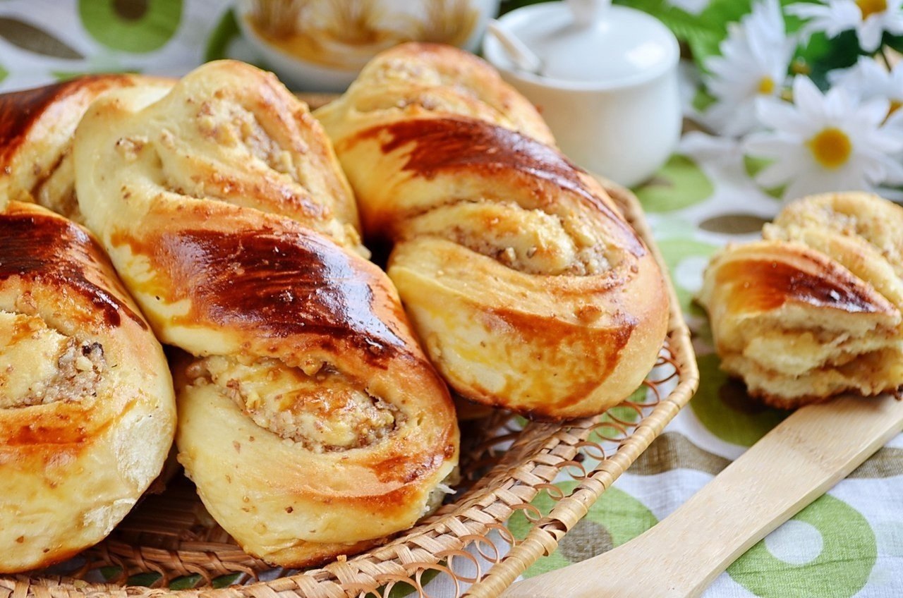 Булочка С Курицей Фото