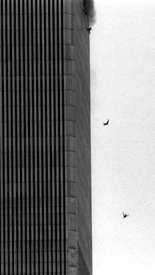 Фотография падающий человек 11 сентября