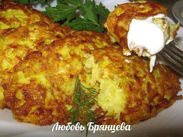 ОЛАДЬИ ИЗ КАБАЧКОВ.Это очень простое и вкусное блюдо, которое готовится очень быстро. Но в нем есть ... - 6