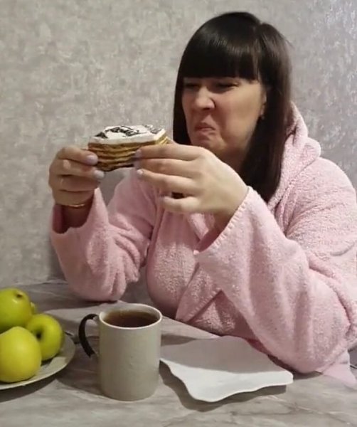 Я всегда так обманываю детей, делая вид что это невкусно, чтобы не делиться с ними вкусняшками - 3