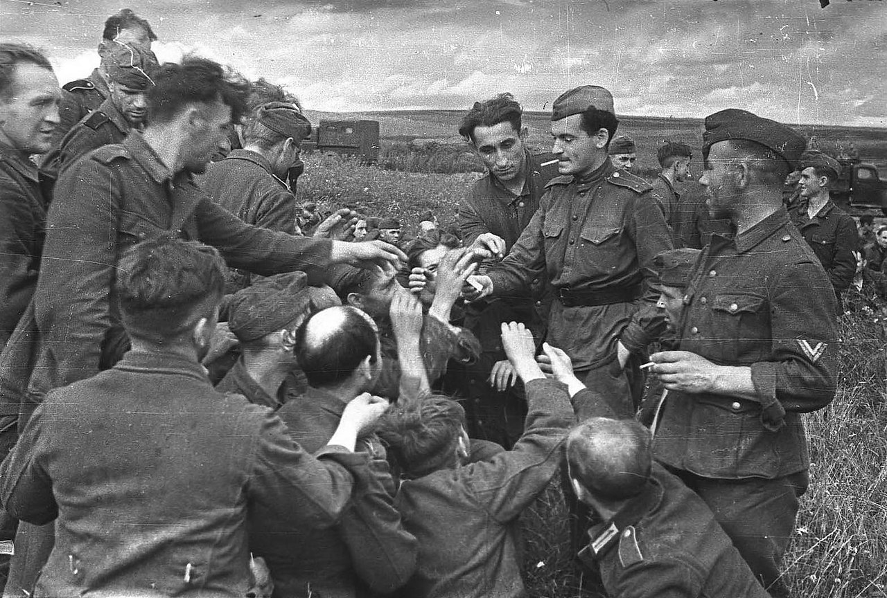 Пленные солдаты 1943 год