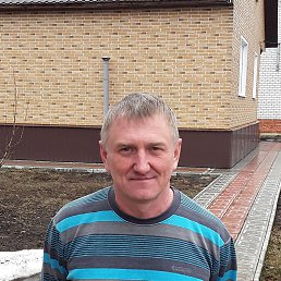 Виталий, 48 лет, Ртищево