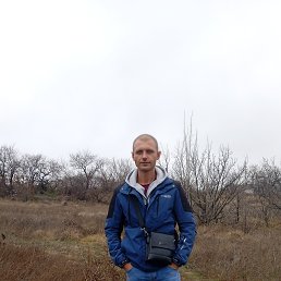 Александр, 36, Шахтерск