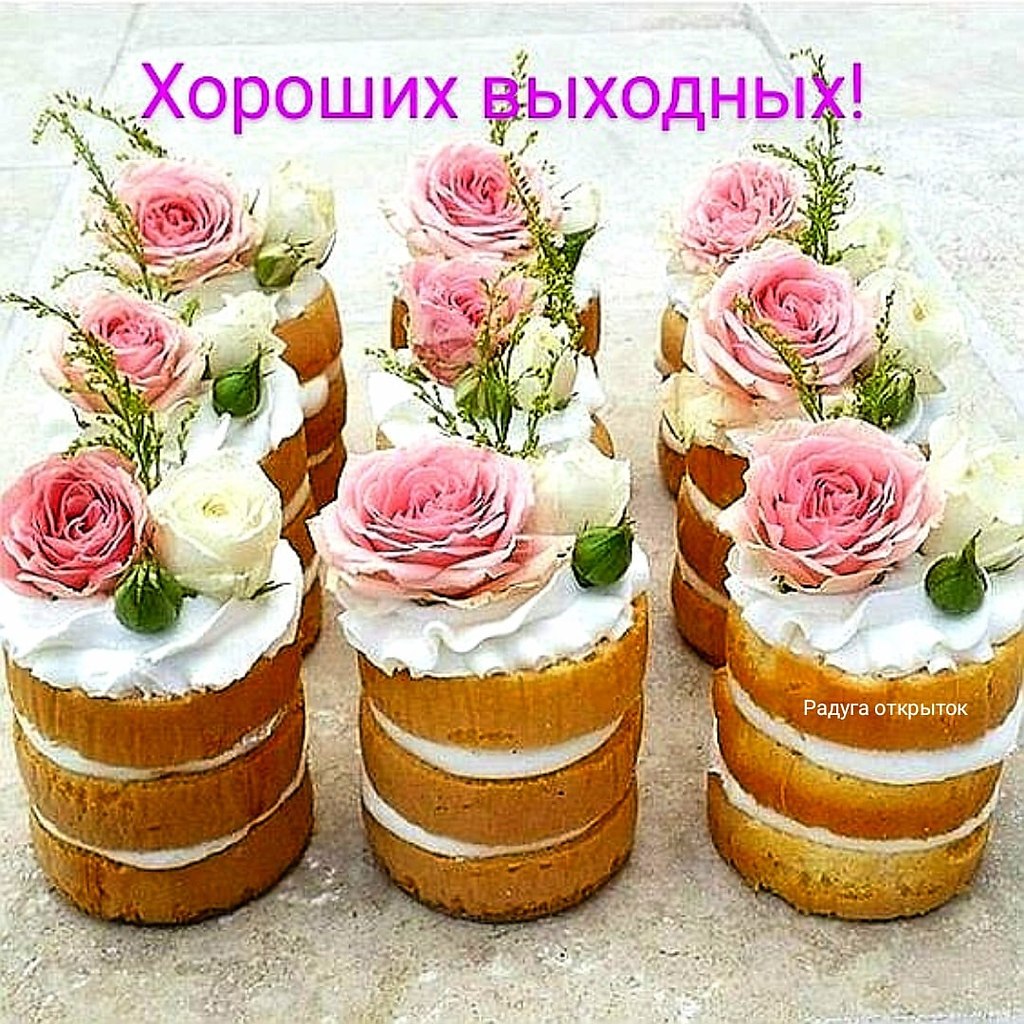 Капкейки с розами живыми