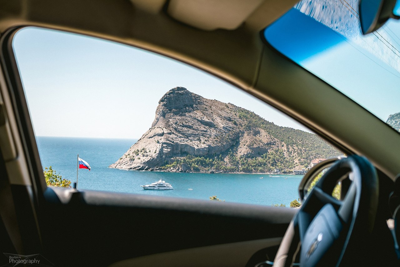 Крым вид из окна автомобиля