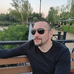 Тарас, Макаров, 36 лет
