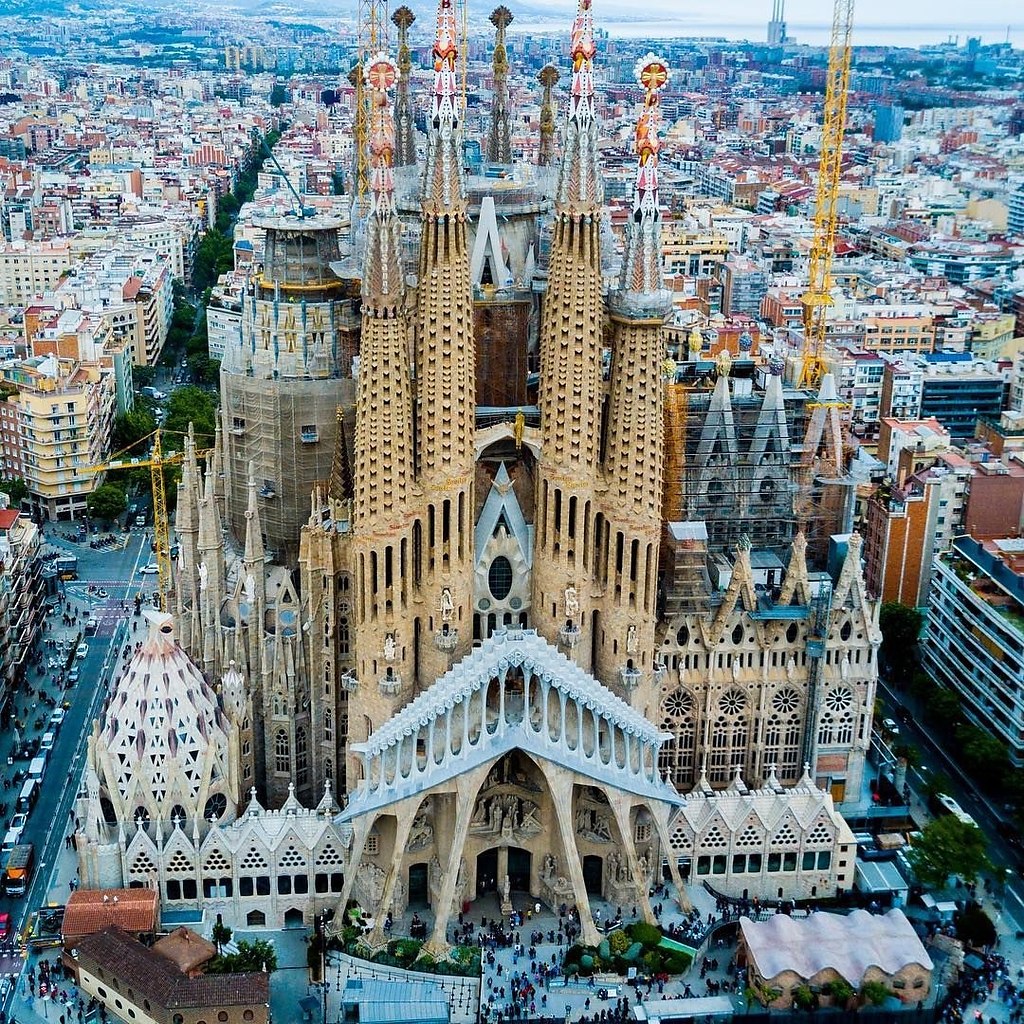 Барселона церковь