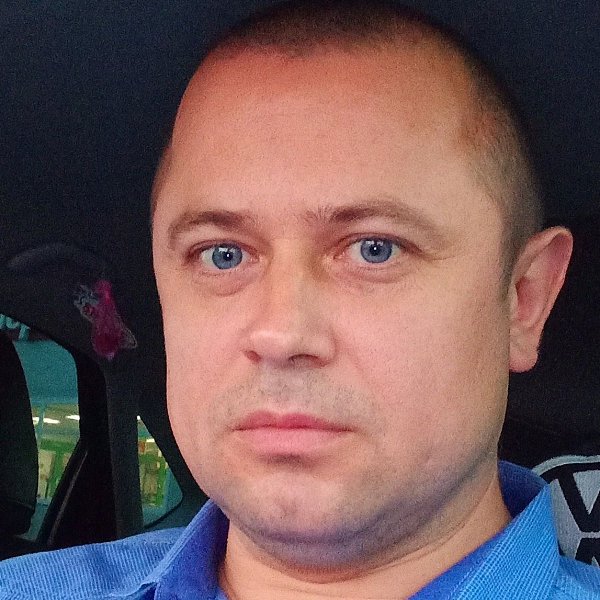 Алекс воронеж. Смотрящий за городом ворон. Алекс 39 Надым. Aleks 39 лет Лев Тюмень. Воронеж смотрящий за городом.