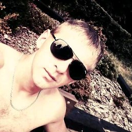 Nazar, 33 , -