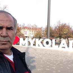 Deniz, 51, 