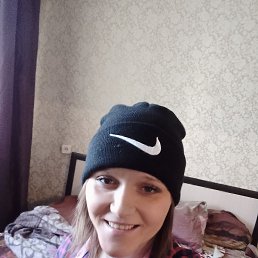 Аленка, 27, Саратов