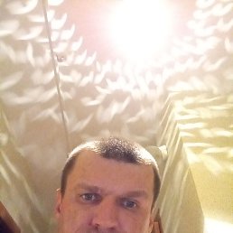 Александр, 30, Томск