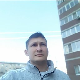 Женёк, 30, Луганск