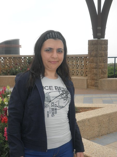   : ya - Zoya Garunova, 40 , 
