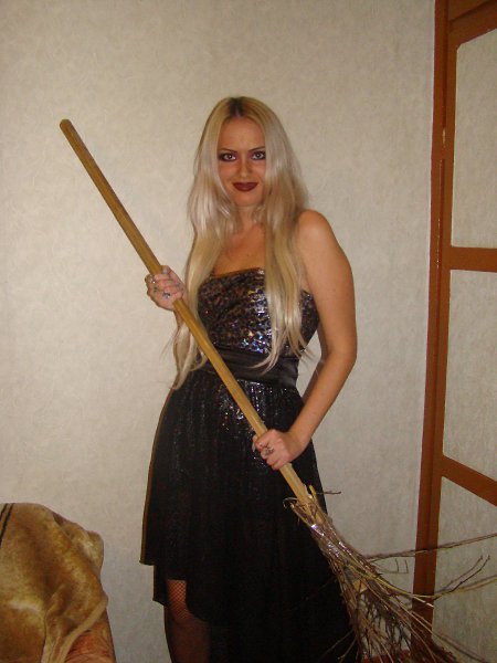  "  2014": ))))))) - , 
