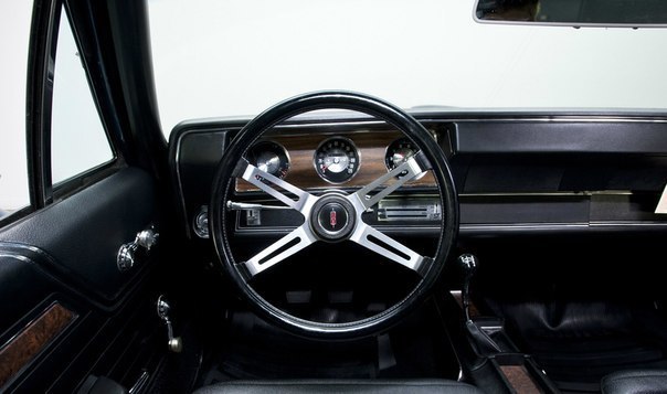 1970 Oldsmobile Cutlass Supreme W-31 Coupe - 7