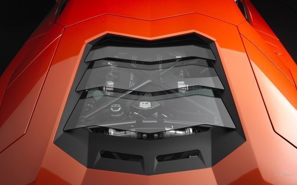 Lamborghini Aventador - 2