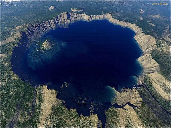 Кратерное озеро