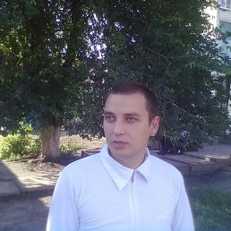 Александр, 39, Молодогвардейск
