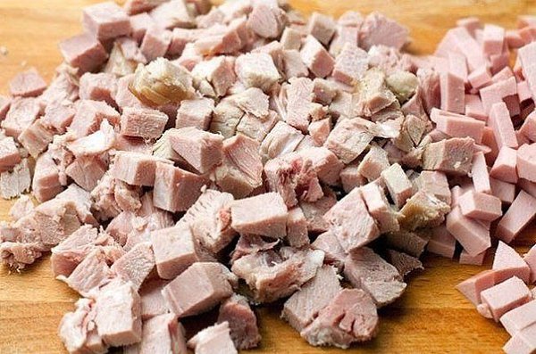 Солянка сборная мясная.Ингредиенты:Голяшка говяжья с костью - 600 г Лук репчатый (100г) - 3 ... - 7