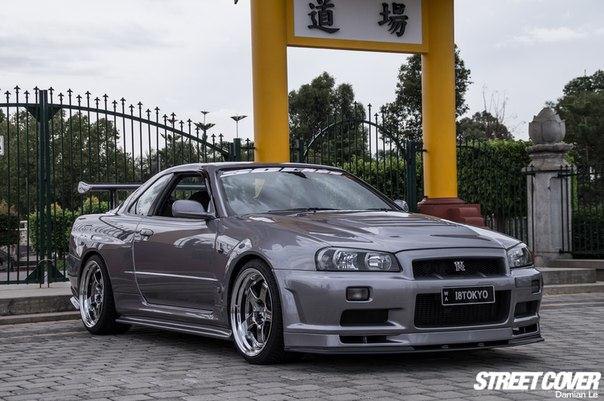 Nissan Skyline GT-R R34 - 3