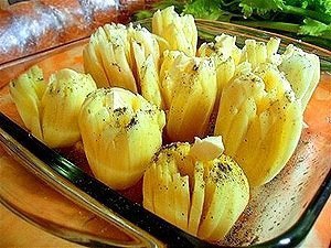 Картофель «Дофинэ». Ингредиенты: - 9 шт. картофеля, средних, одинаковой величины - 9 ч. л. ... - 3