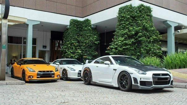 Nissan GT-R