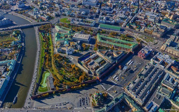 Москва с воздуха. Заварите чашечку кофе, садитесь поудобнее и наслаждайтесь. - 2
