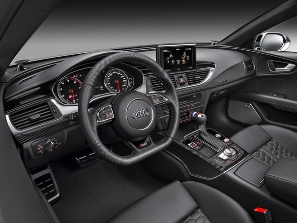 Audi RS7 Sportback.  4.0 V8  560 ..   700   0-100 3.9 . ... - 6