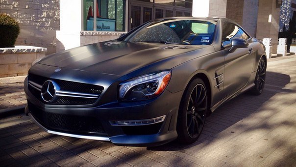 Mercedes Benz SL63 AMG