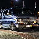 Chevi Van   