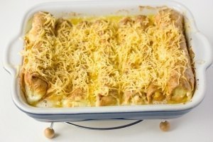 Яичные рулетики с мясной начинкой - отличный завтрак! Яйца куриные 7 шт. Свиной фарш 500 г Лук ...