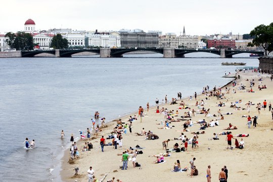 Где покупаться в спб. Пляж Санкт-Петербург. Санкт-Петербург купаться. Места для купания в Санкт-Петербурге. Пляж в Питере.