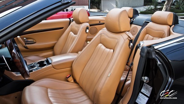 Maserati GranCabrio - 7