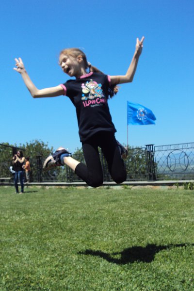   : nia - mamuka, 54 , 