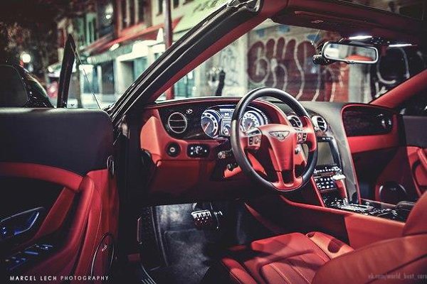 Bentley Continental GTC. - 7