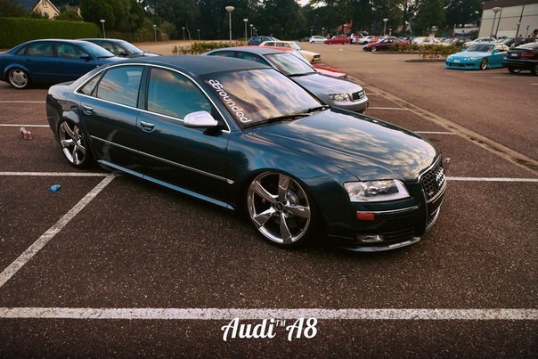 Audi A8 W12